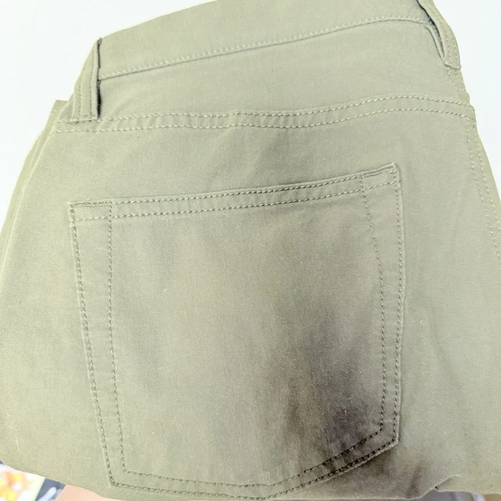 J Crew Stretch Men's Green 484‎ Slim Pant Size 30/30